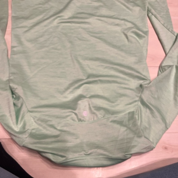 green top by zella - Picture 2 of 3